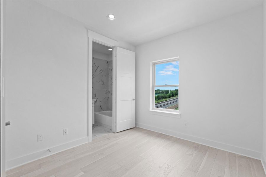 Spacious, unfurnished interior of a new home in , Round Rock (Image 20). Spacious, unfurnished interior of a new home in , Round Rock (Image 20).