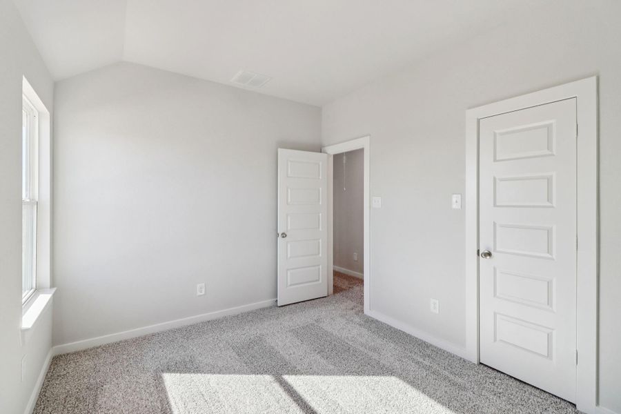 Spacious, unfurnished interior of a new home in Bluestem, Brookshire (Image 15).
