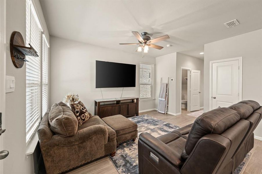 Furnished interior view inside a new home in Heritage Village, Haltom City (Image 8). Furnished interior view inside a new home in Heritage Village, Haltom City (Image 8).