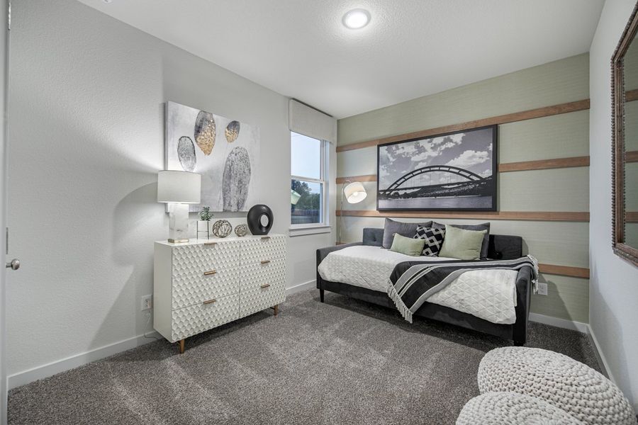 Furnished interior view inside a new home in Meyer Ranch, New Braunfels (Image 35).