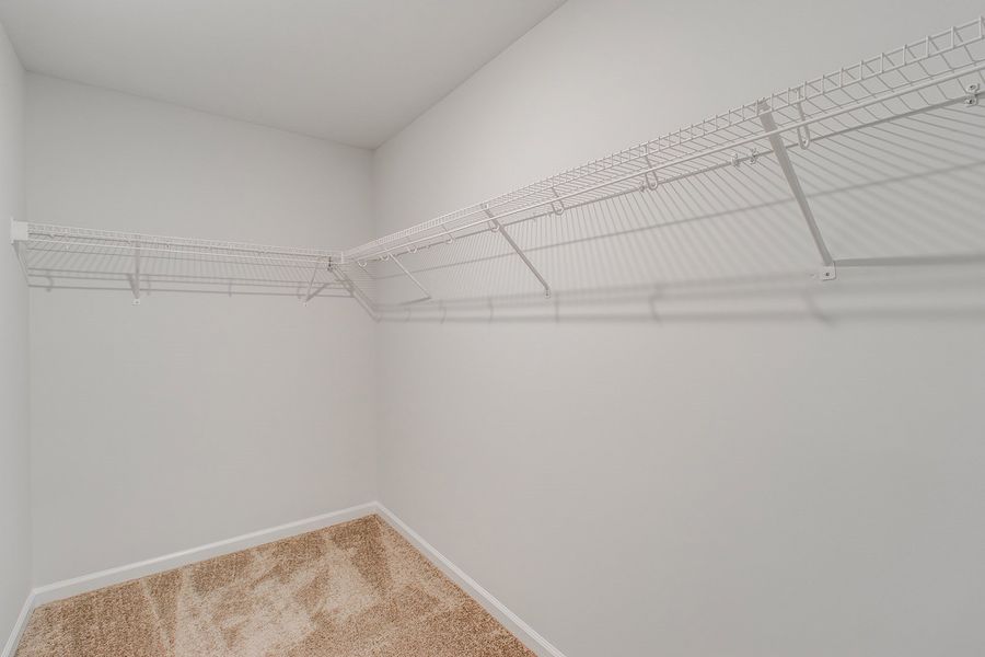 Spacious, unfurnished interior of a new home in Ellington, Elgin (Image 27).