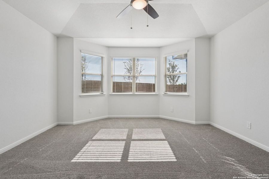 Spacious, unfurnished interior of a new home in Royal Crest, San Antonio (Image 36). Spacious, unfurnished interior of a new home in Royal Crest, San Antonio (Image 36).