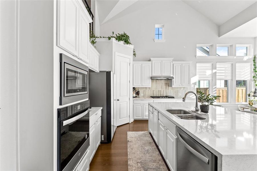 Furnished interior view inside a new home in , Corinth (Image 26).