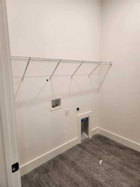 Spacious, unfurnished interior of a new home in , Spring Hill (Image 20).