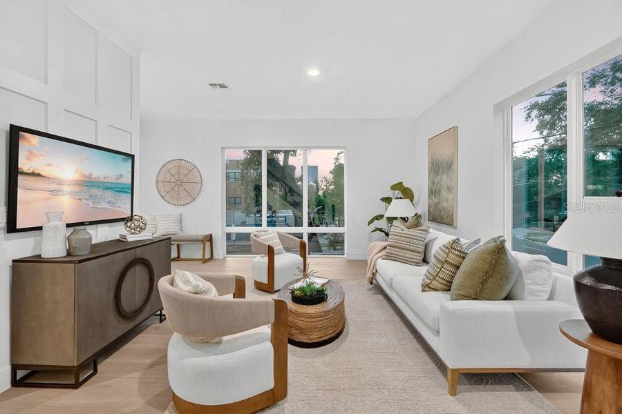 Furnished interior view inside a new home in , Orlando (Image 7).