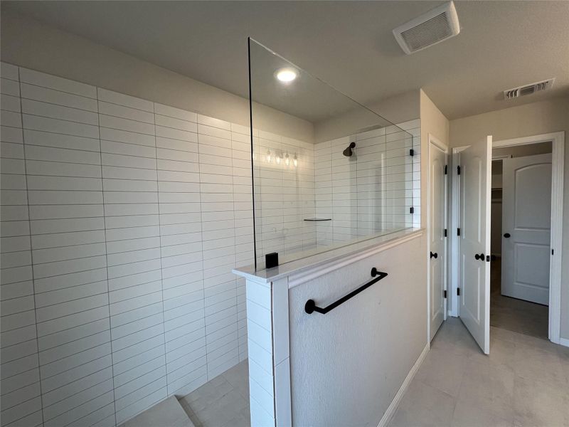 Image 32 of a home in Rolling Glen.