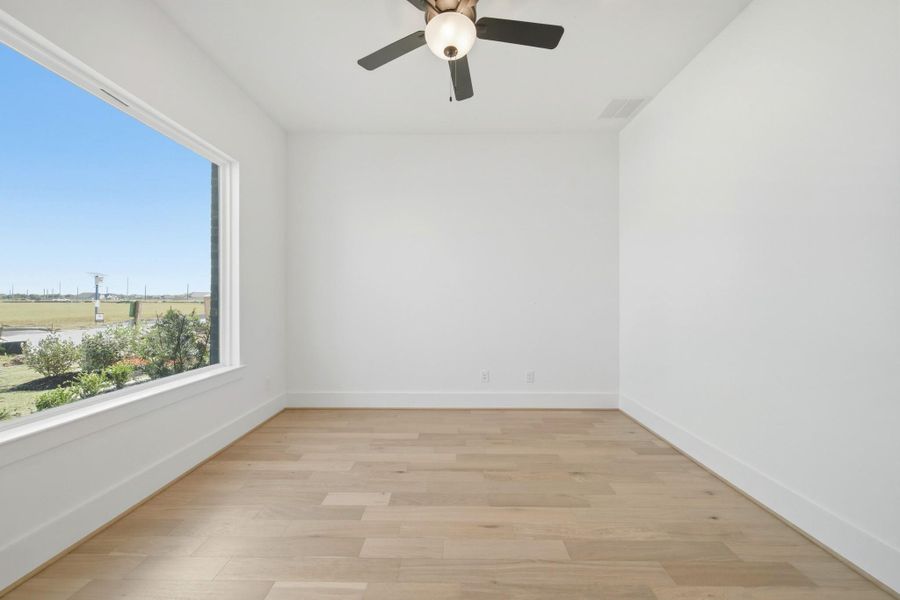 Spacious, unfurnished interior of a new home in Legacy, League City (Image 24).