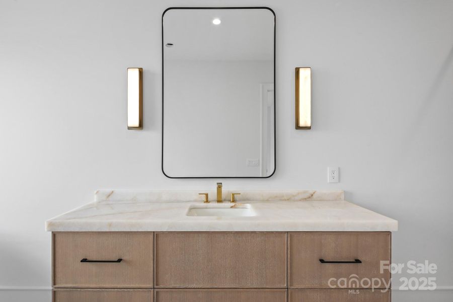 Image 41 of a home in .