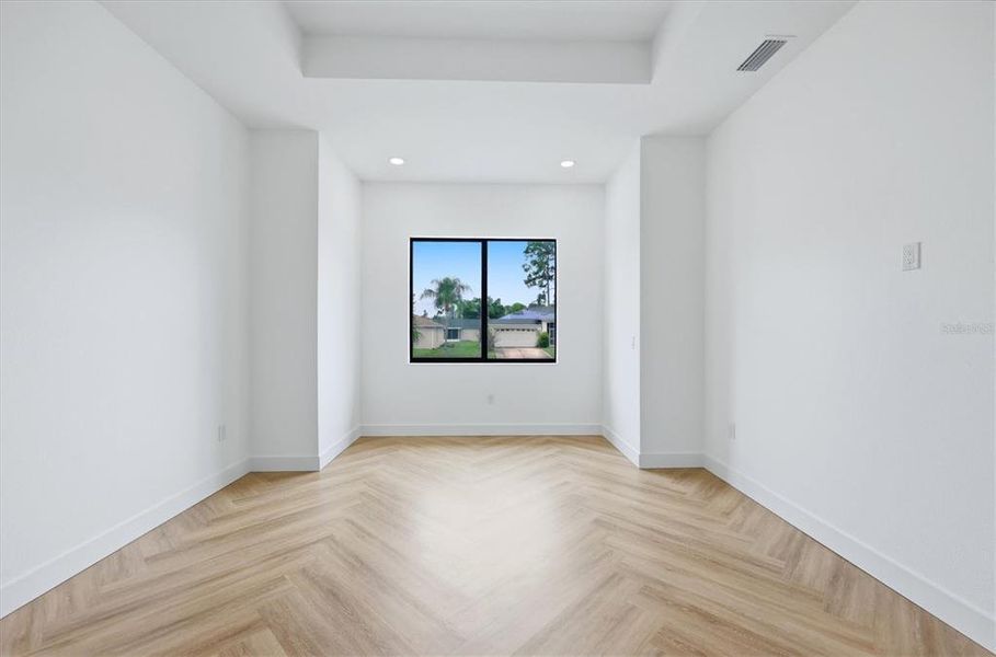 Spacious, unfurnished interior of a new home in , North Port (Image 36).