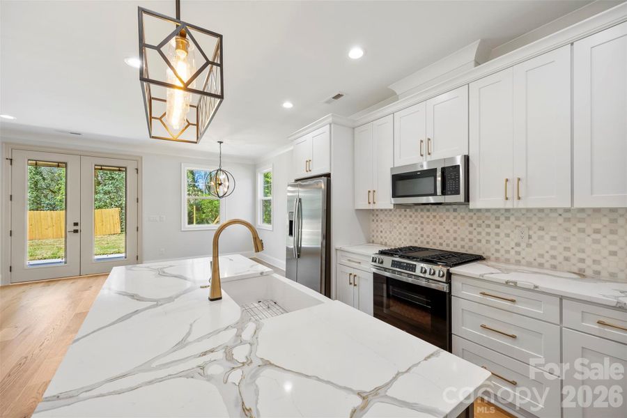 1331 Condon St, Charlotte, NC 28216