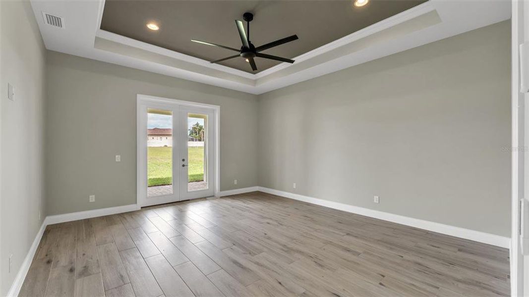 Spacious, unfurnished interior of a new home in , Lakeland (Image 52).