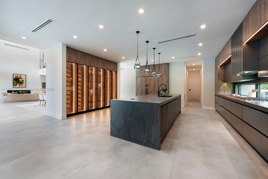 Furnished interior view inside a new home in , Pinecrest (Image 8).