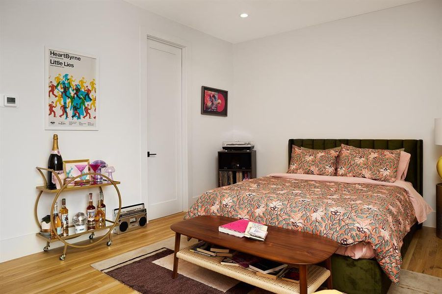 Furnished interior view inside a new home in , Dallas (Image 4).