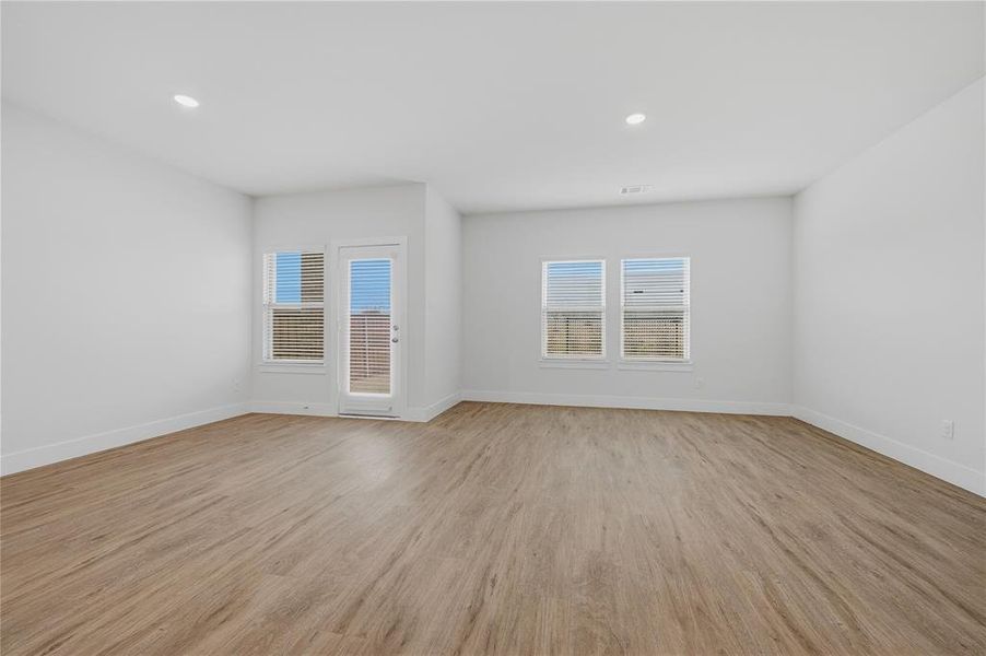 Spacious, unfurnished interior of a new home in , Forney (Image 18).