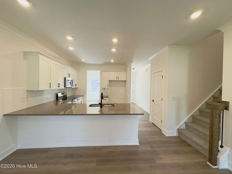 Furnished interior view inside a new home in Autumn Trail, Bolivia (Image 9).