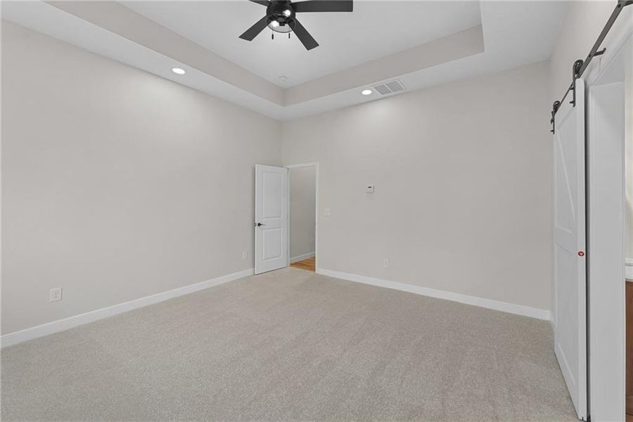 Spacious, unfurnished interior of a new home in , Locust Grove (Image 40).