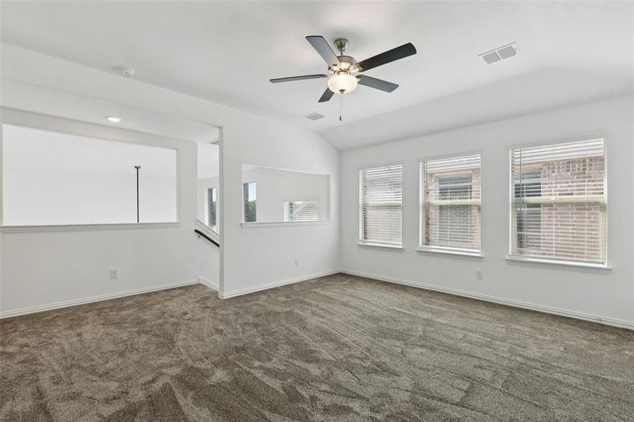 Spacious, unfurnished interior of a new home in Wildflower Ranch: Lonestar Collection, Fort Worth (Image 26). Spacious, unfurnished interior of a new home in Wildflower Ranch: Lonestar Collection, Fort Worth (Image 26).