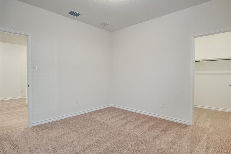 Spacious, unfurnished interior of a new home in Sierra Vista at Kelly Ranch, Aledo (Image 18).