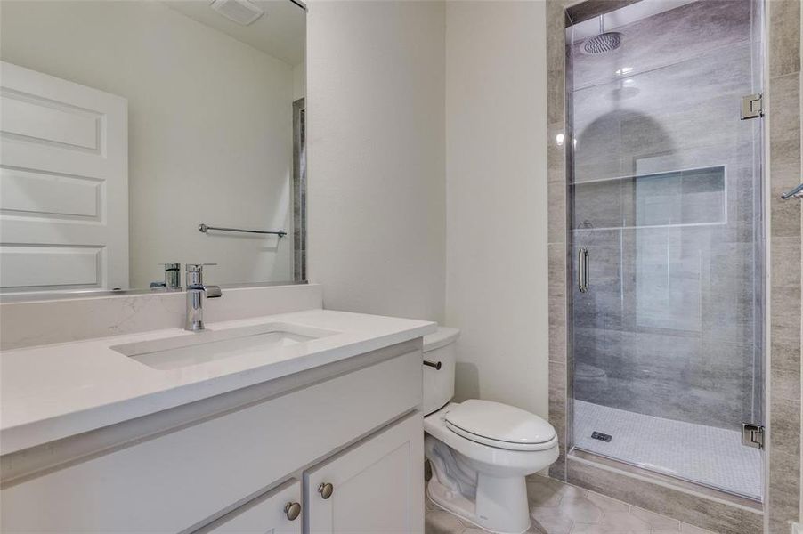 Furnished interior view inside a new home in , Dallas (Image 11).