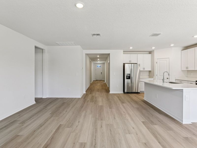 Spacious, unfurnished interior of a new home in Salt Meadows - Classic Series, Parrish (Image 8).