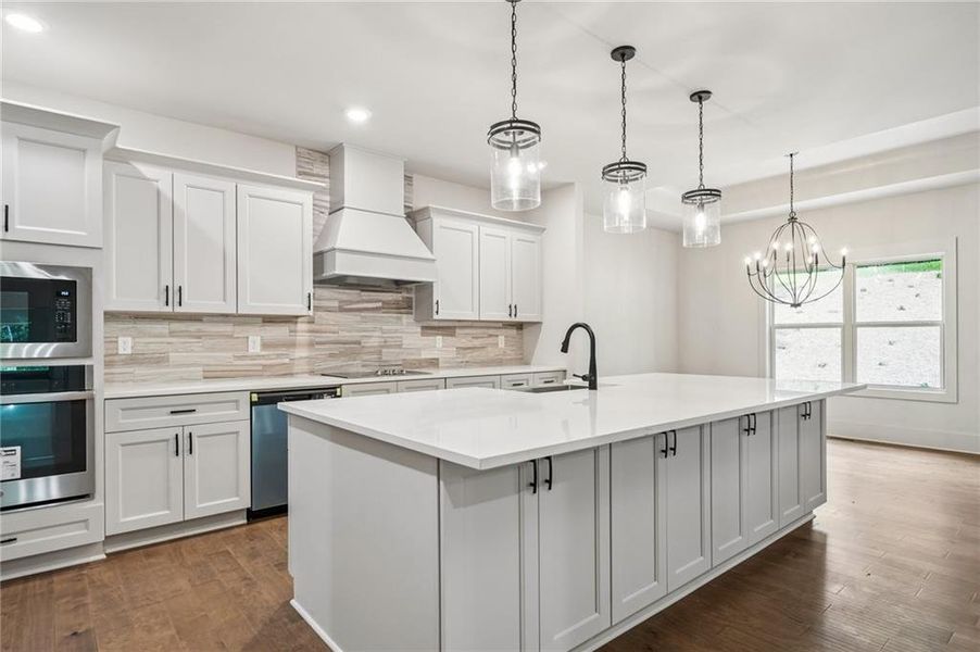 Furnished interior view inside a new home in Steeplechase, Hoschton (Image 19).