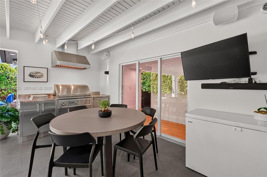 Community amenities in , Miami (Image 36).