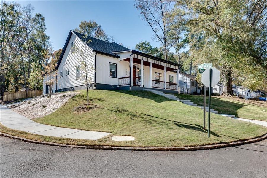 Front exterior of a new home in , Atlanta, GA, highlighting curb appeal (Image 29). Front exterior of a new home in , Atlanta, GA, highlighting curb appeal (Image 29).
