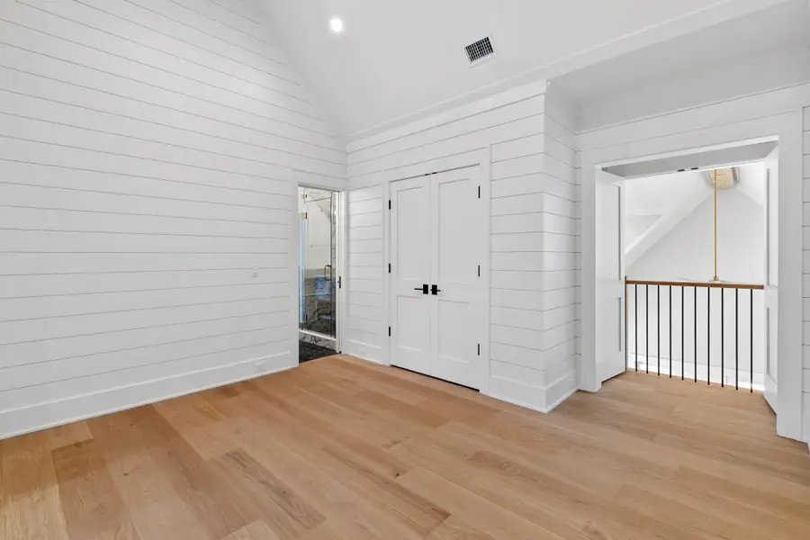 Spacious, unfurnished interior of a new home in , Charleston (Image 52).