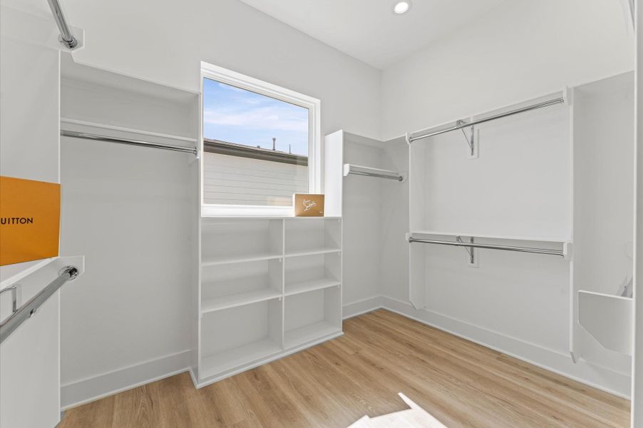 Spacious, unfurnished interior of a new home in , Missouri City (Image 21). Spacious, unfurnished interior of a new home in , Missouri City (Image 21).