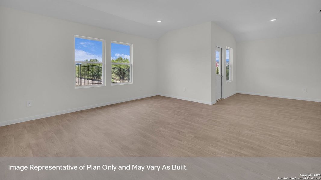 Spacious, unfurnished interior of a new home in Trace, San Marcos (Image 23).