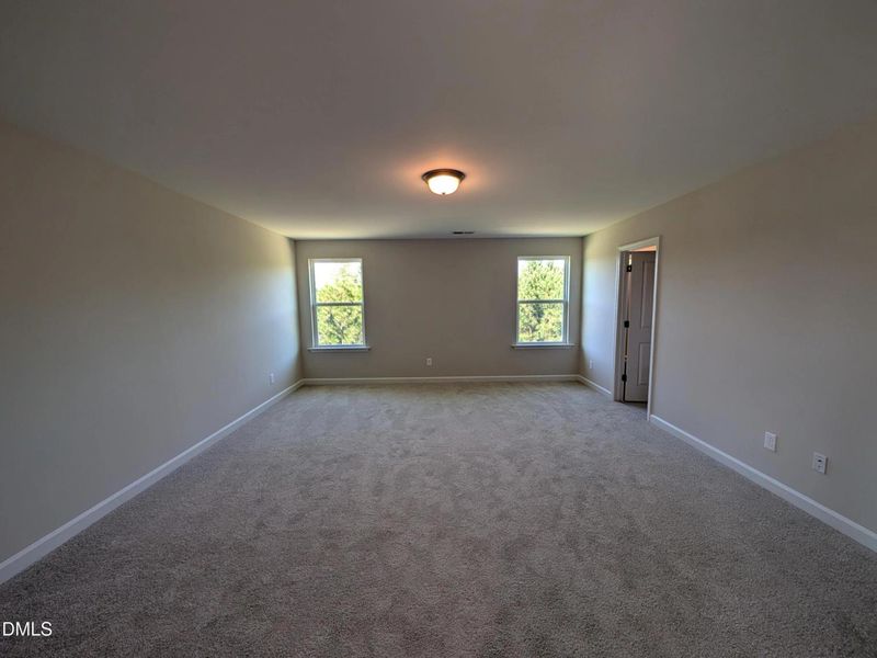 Spacious, unfurnished interior of a new home in Wendell Ridge, Wendell (Image 20).