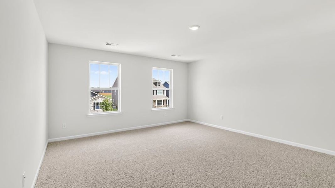 Spacious, unfurnished interior of a new home in Durbin Meadows Traditions, Fountain Inn (Image 33).