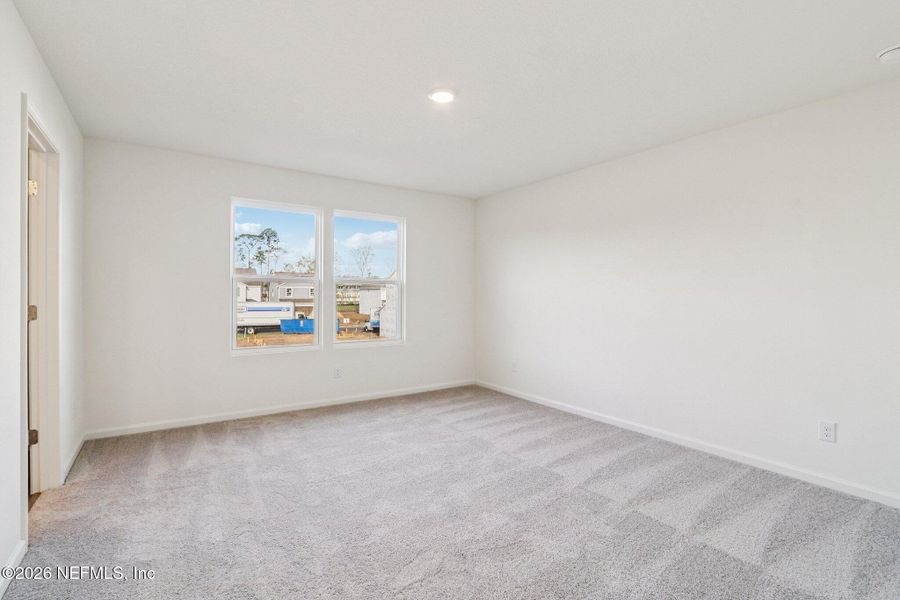 Spacious, unfurnished interior of a new home in Park Grove, Jacksonville (Image 31).