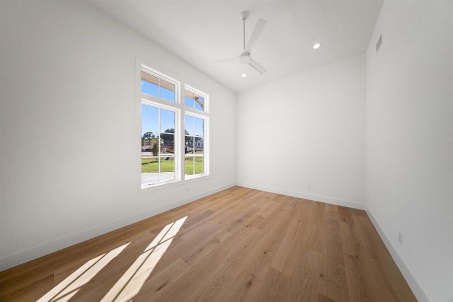 Spacious, unfurnished interior of a new home in , Argyle (Image 35).