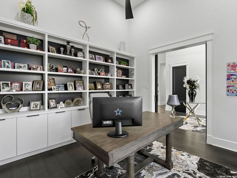 Furnished interior view inside a new home in , Canyon Lake (Image 9).