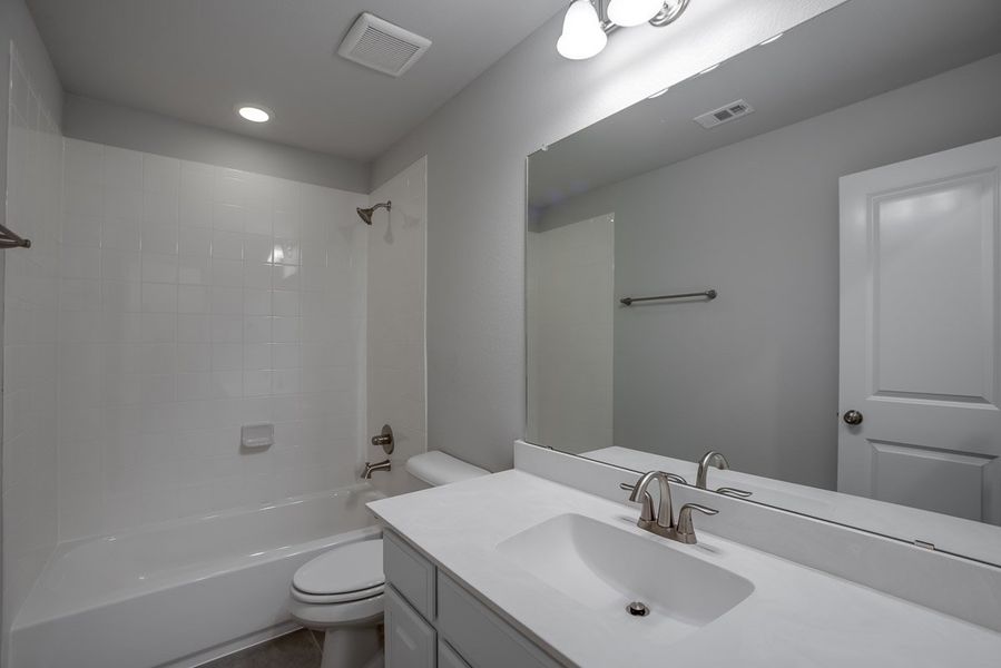 Plan 1136 Secondary Bathroom Representative Image