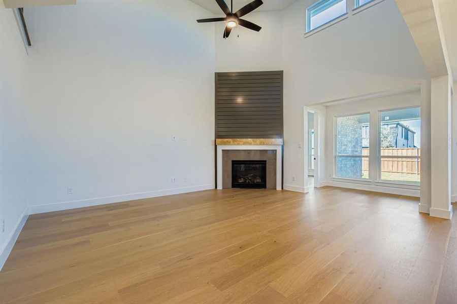 Spacious, unfurnished interior of a new home in Star Trail - 55s, Prosper (Image 26).