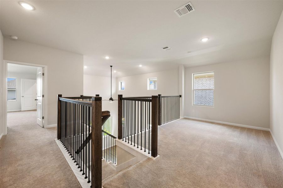 Spacious, unfurnished interior of a new home in La Cima, San Marcos (Image 28).