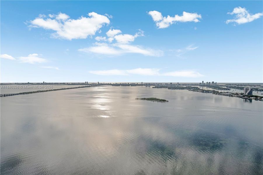 Community amenities in Aria Reserve, Miami (Image 46). Community amenities in Aria Reserve, Miami (Image 46).