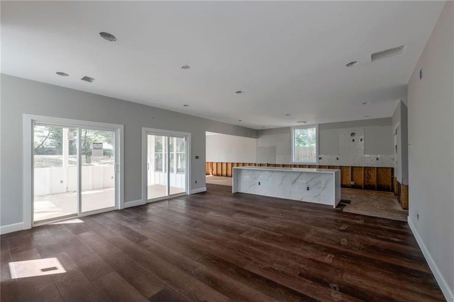 Spacious, unfurnished interior of a new home in , Atlanta (Image 20).