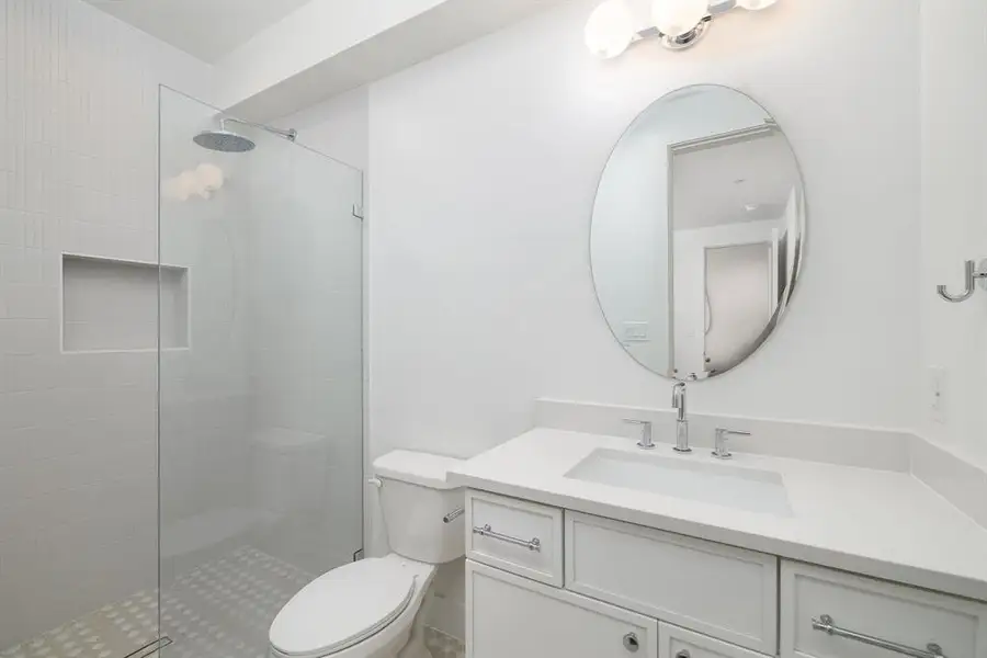 Furnished interior view inside a new home in , Dallas (Image 30).