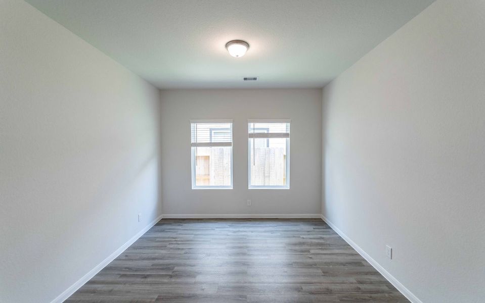 Spacious, unfurnished interior of a new home in Colony at Pinehurst, Pinehurst (Image 13).
