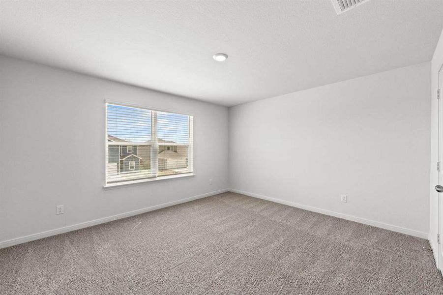 Spacious, unfurnished interior of a new home in Big Sky Estates, Ponder (Image 5).