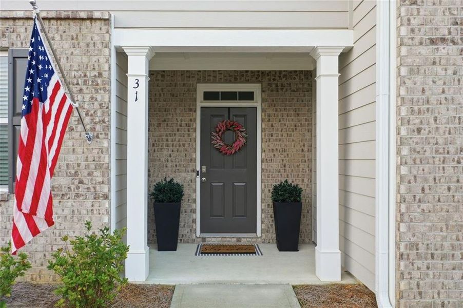 Exterior details and patio area of a home in , Dallas (Image 4).