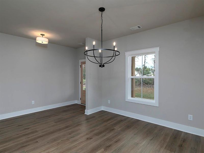 Spacious, unfurnished interior of a new home in , Dallas (Image 16).