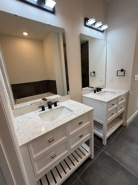 Furnished interior view inside a new home in , Deland (Image 6).