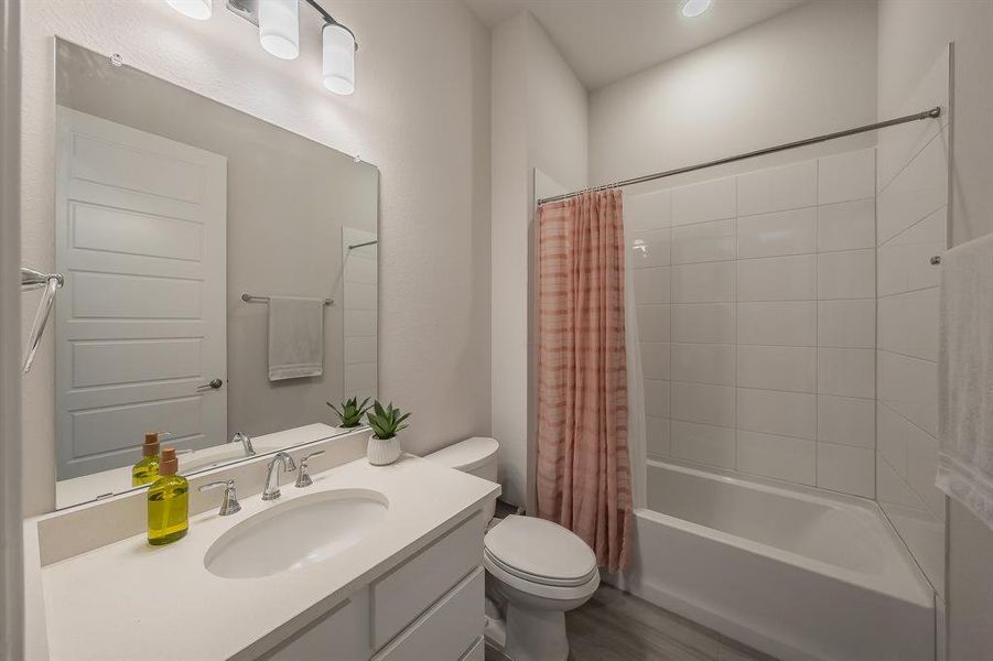 Furnished interior view inside a new home in Sweetgrass, Haslet (Image 8). Furnished interior view inside a new home in Sweetgrass, Haslet (Image 8).