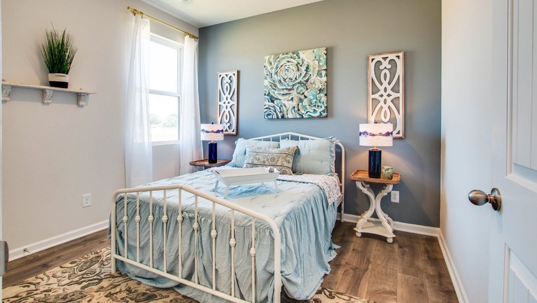 Representative furnished interior of a home built from the ASTOR by D.R. Horton in Nexus South, Gallatin (Image 20).