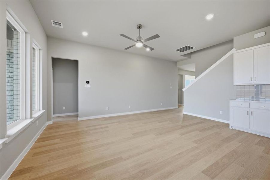 Spacious, unfurnished interior of a new home in The Preserve, Sherman (Image 17).