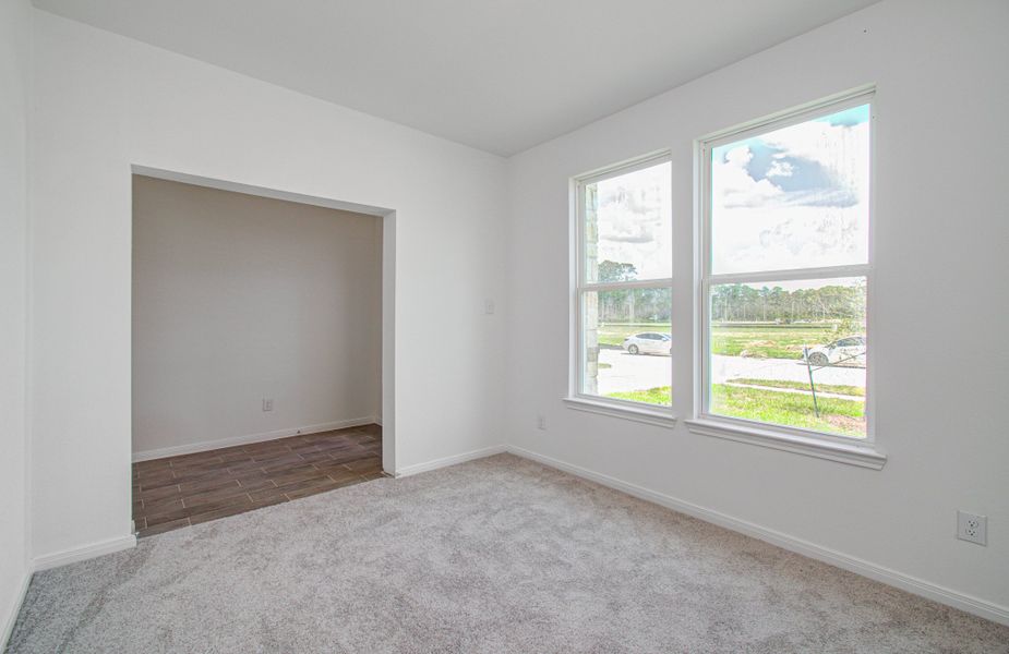 Spacious, unfurnished interior of a new home in Harmony Cove, Humble (Image 20).